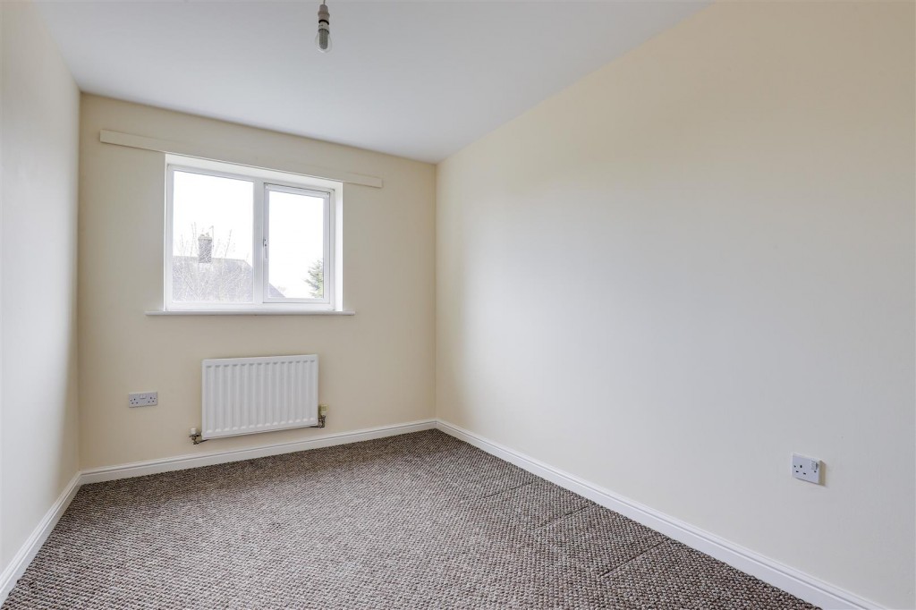 Edmonstone Crescent, Bestwood, Nottingham, NG5 5UW