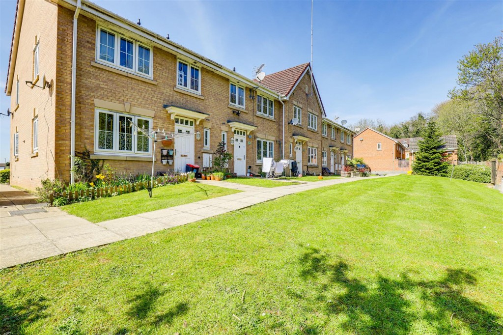 Dairy Square, Beechdale, Nottinghamshire, NG8 3DY