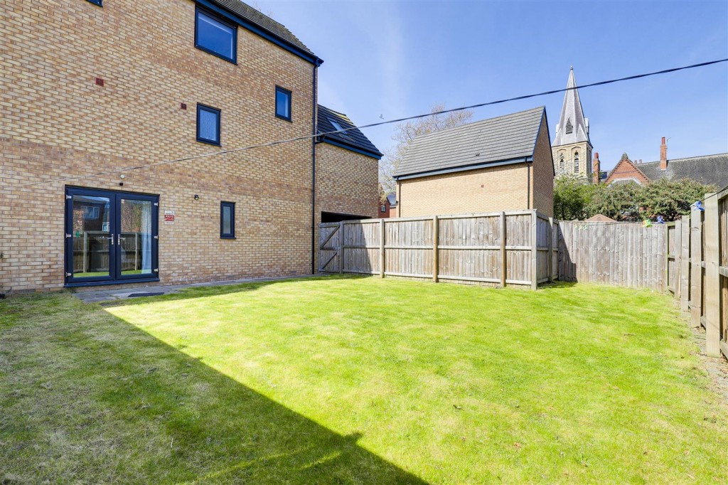 Arkwright Walk, The Meadows, Nottinghamshire, NG2 2JU