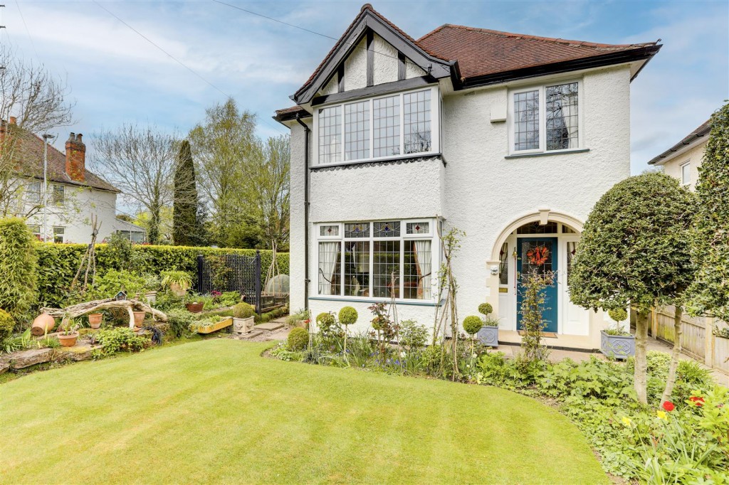 Whyburn Lane, Hucknall, Nottinghamshire, NG15 6QN