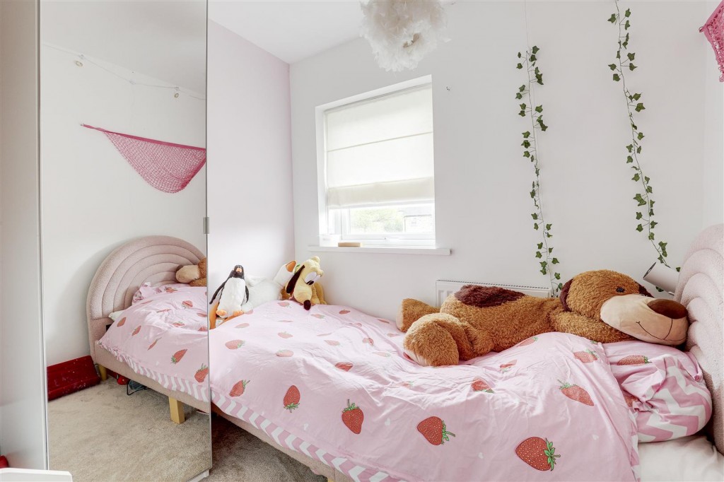 Goathland Close, Bestwood Park, Nottinghamshire, NG5 5GH