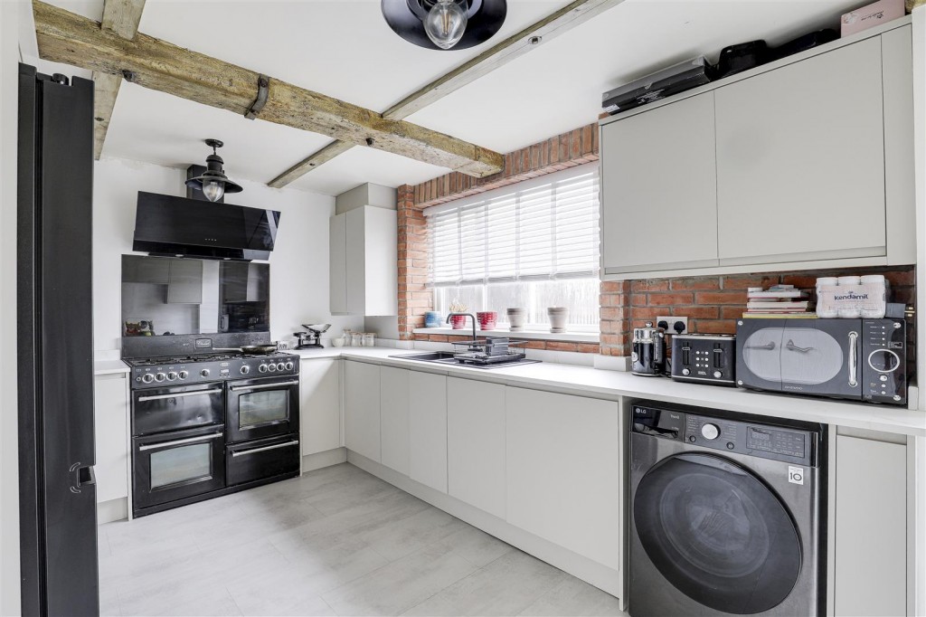 Goathland Close, Bestwood Park, Nottinghamshire, NG5 5GH