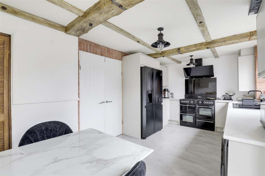 Goathland Close, Bestwood Park, Nottinghamshire, NG5 5GH