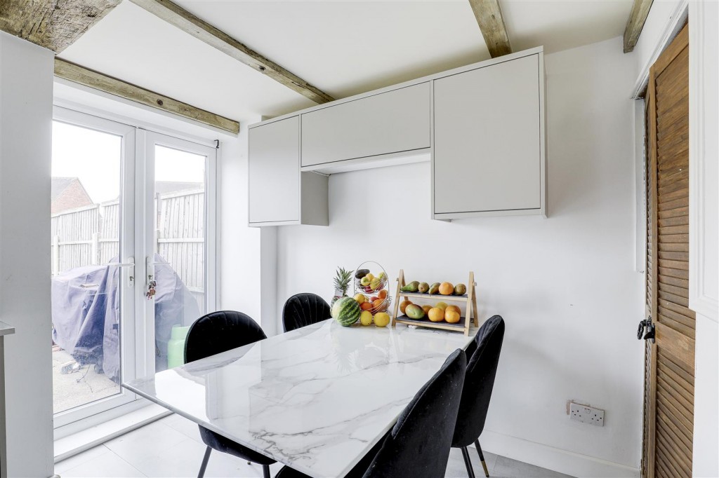 Goathland Close, Bestwood Park, Nottinghamshire, NG5 5GH