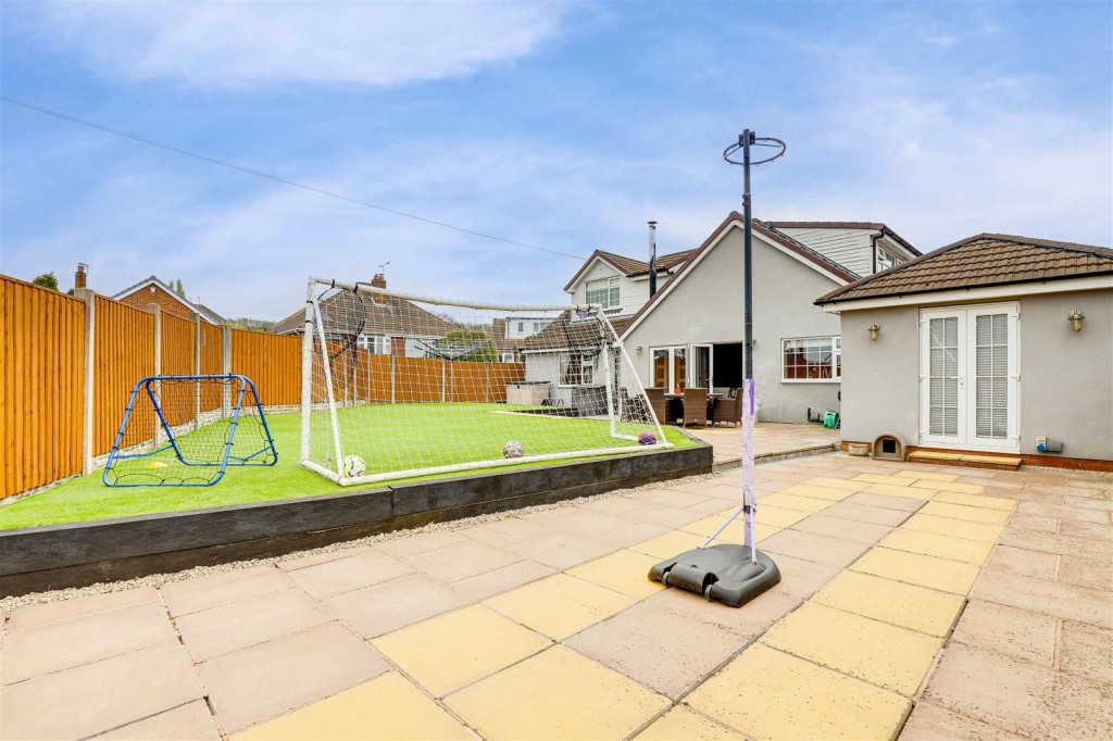 Baker Avenue, Arnold, Nottinghamshire, NG5 8FU