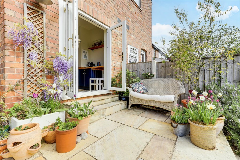 Rufford Road, Sherwood, Nottinghamshire, NG5 2NR