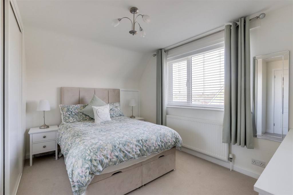 Conway Gardens, Arnold, Nottinghamshire, NG5 6LR