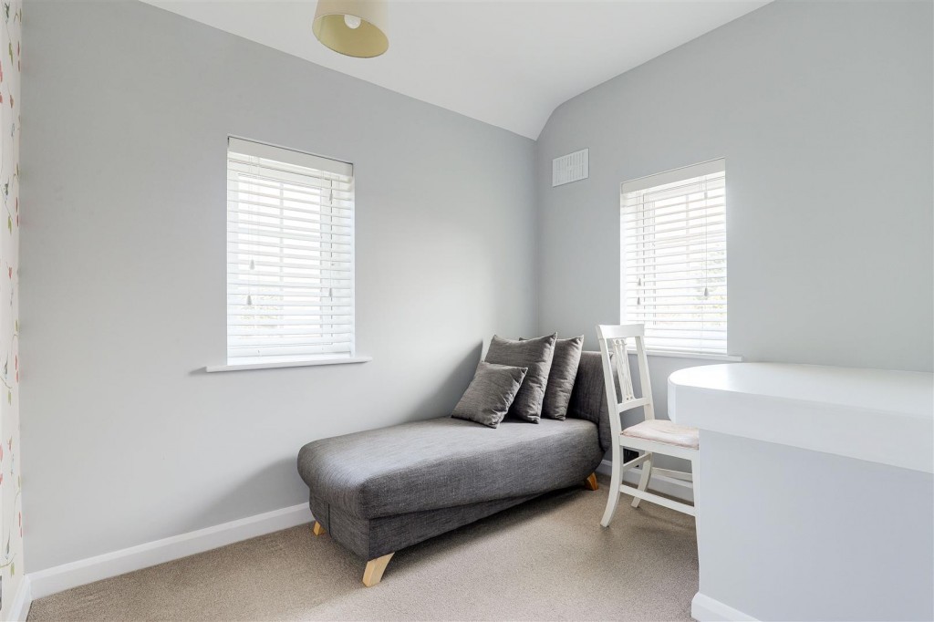 Valley Road, West Bridgford, Nottinghamshire, NG2 6HQ