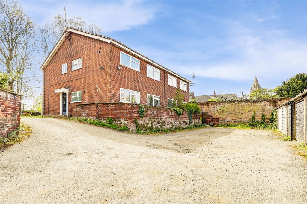 Mapperley Road, Mapperley Park, Nottingham, NG3 5BJ