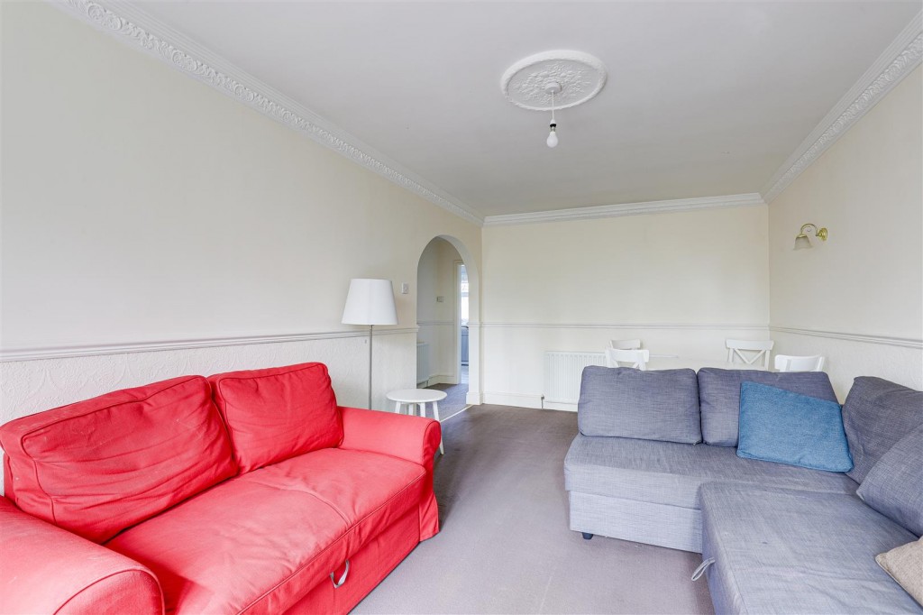 Mapperley Road, Mapperley Park, Nottingham, NG3 5BJ