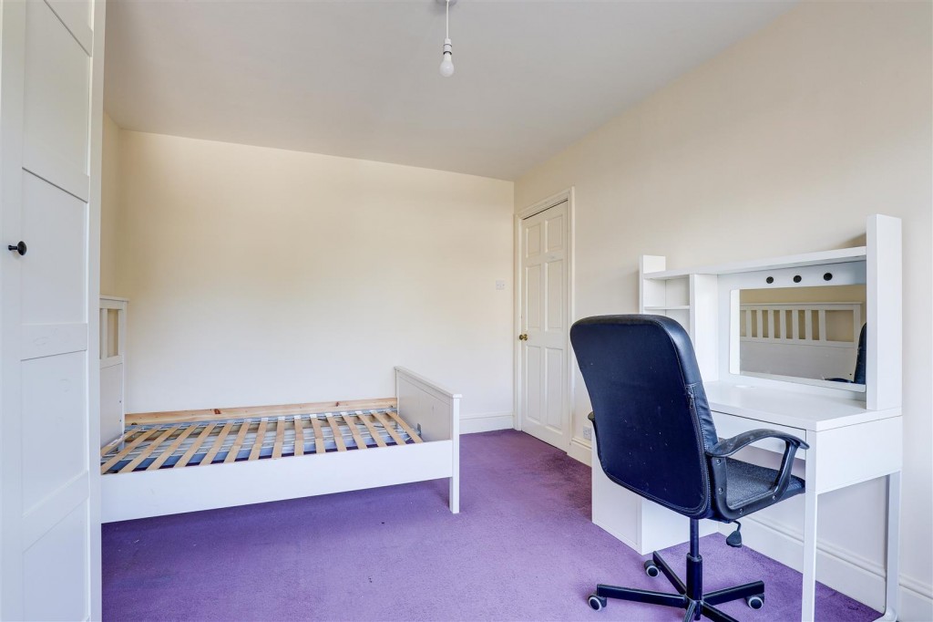 Mapperley Road, Mapperley Park, Nottingham, NG3 5BJ