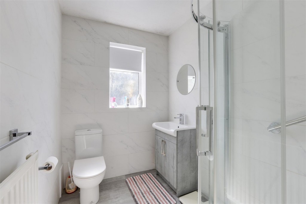 Kedleston Close, Long Eaton, Derbyshire, NG10 3DR
