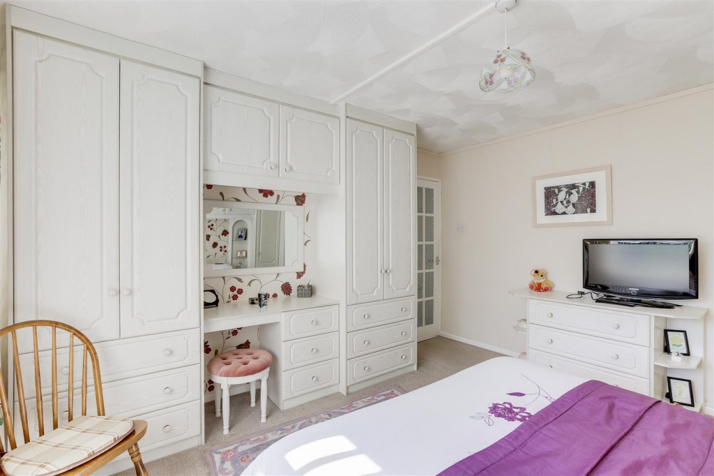 Kedleston Close, Long Eaton, Derbyshire, NG10 3DR