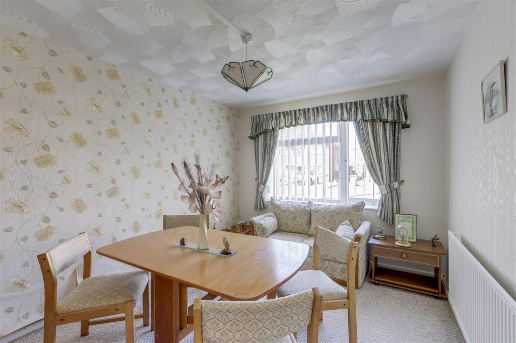 Kedleston Close, Long Eaton, Derbyshire, NG10 3DR