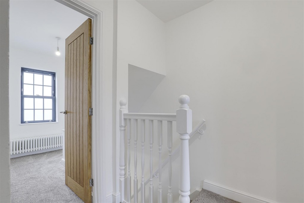 Diamond Avenue, Kirkby-In-Ashfield, Nottinghamshire, NG17 7GN