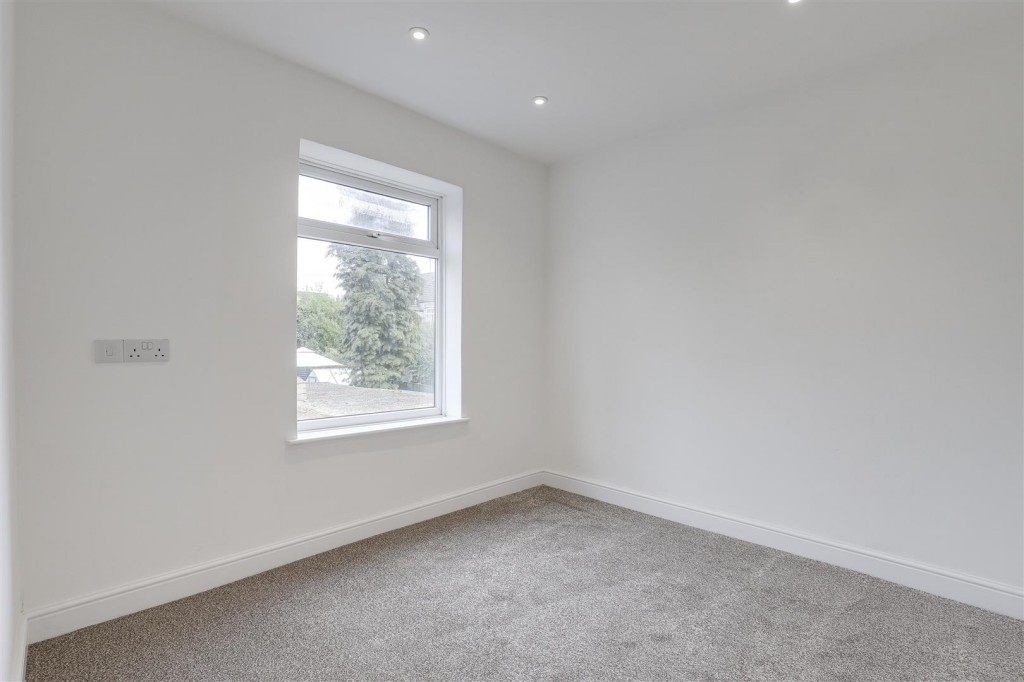 Diamond Avenue, Kirkby-In-Ashfield, Nottinghamshire, NG17 7GN