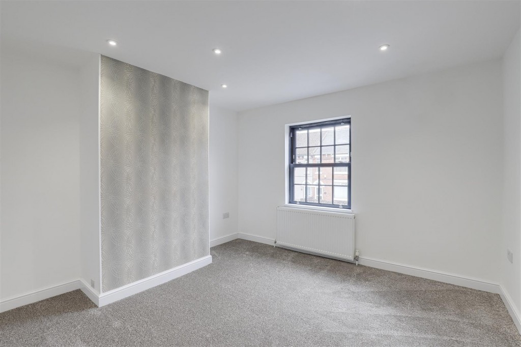 Diamond Avenue, Kirkby-In-Ashfield, Nottinghamshire, NG17 7GN