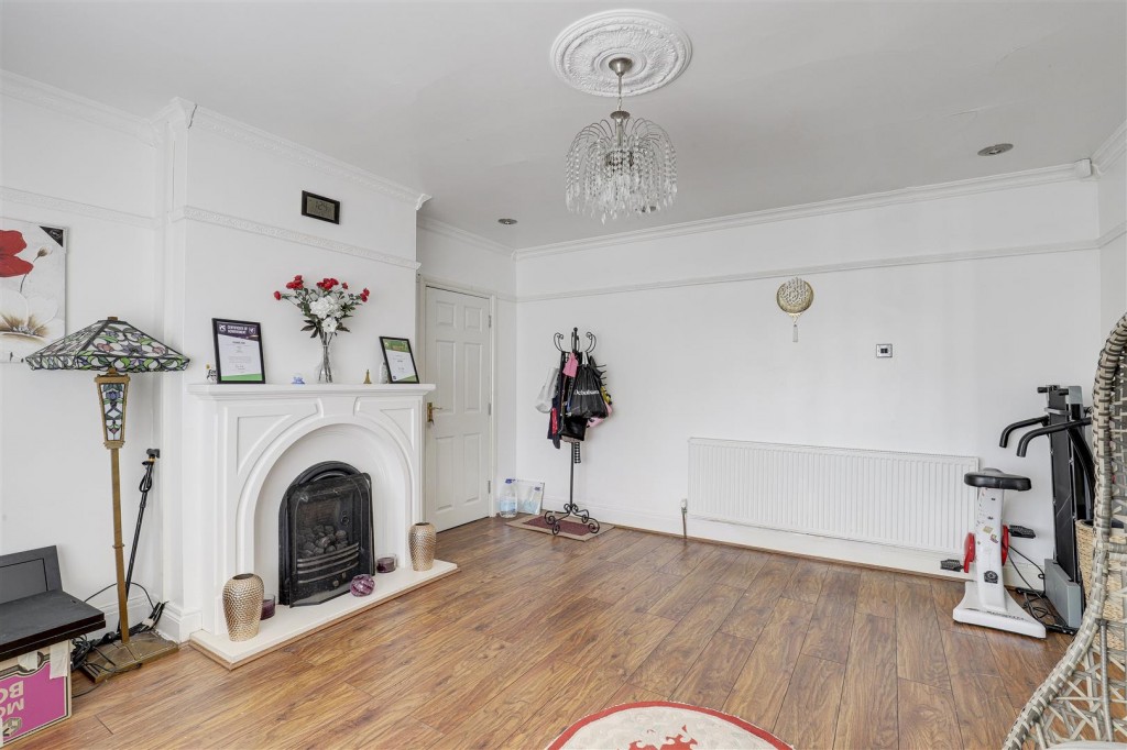 Roseleigh Avenue, Mapperley, Nottinghamshire, NG3 6FH