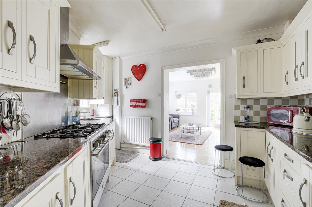 Roseleigh Avenue, Mapperley, Nottinghamshire, NG3 6FH