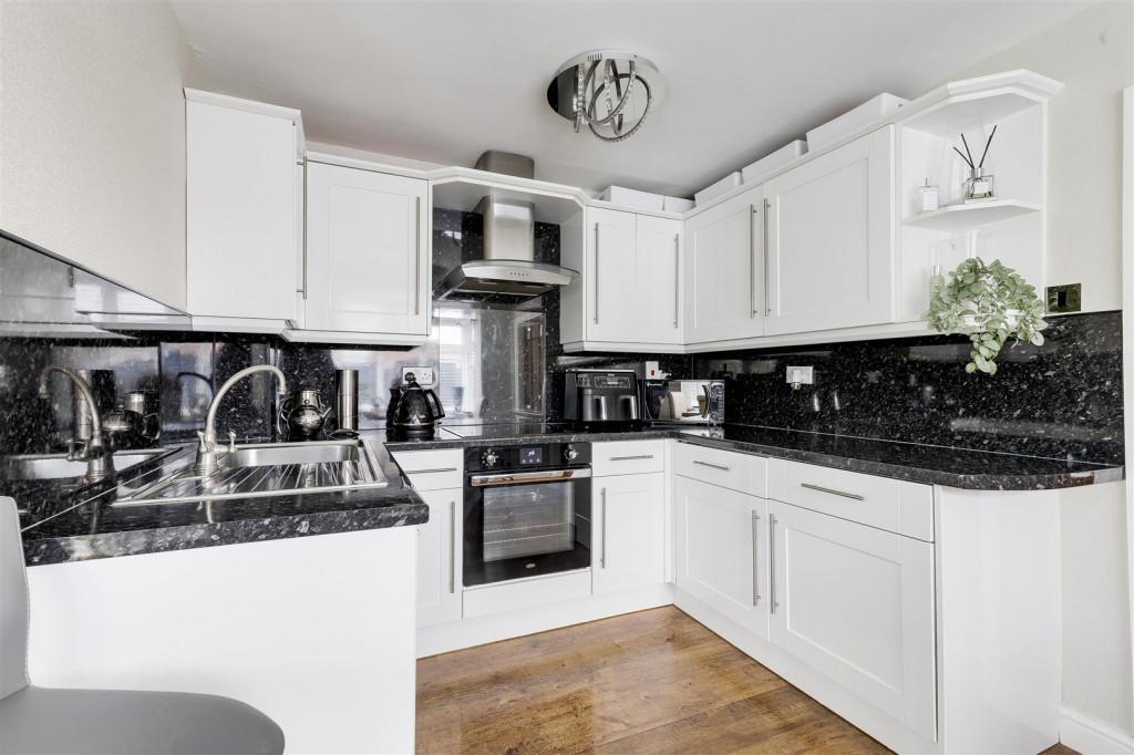 Stratford Close, Colwick, Nottinghamshire, NG4 2DL