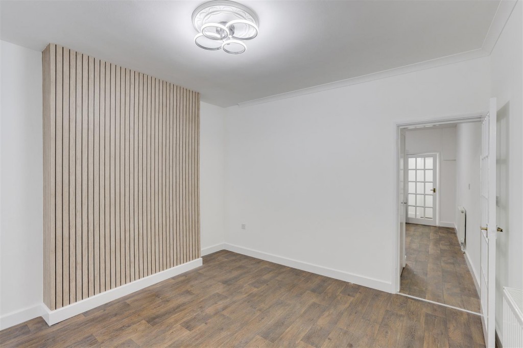 Whitemoor Road, Basford, Nottinghamshire, NG6 0HJ