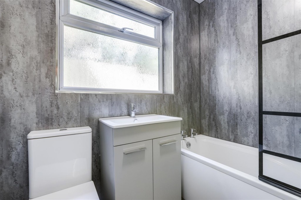 Whitemoor Road, Basford, Nottinghamshire, NG6 0HJ