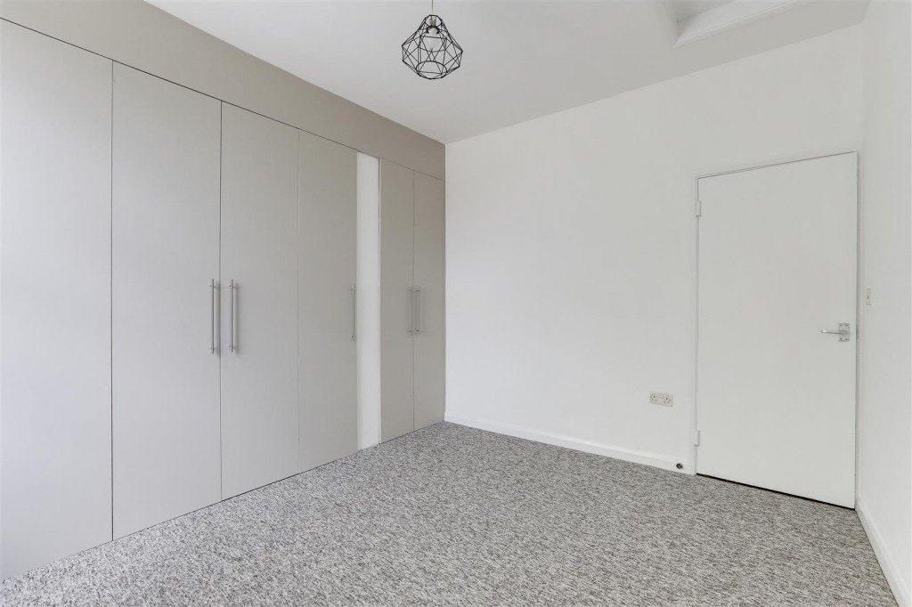 Whitemoor Road, Basford, Nottinghamshire, NG6 0HJ