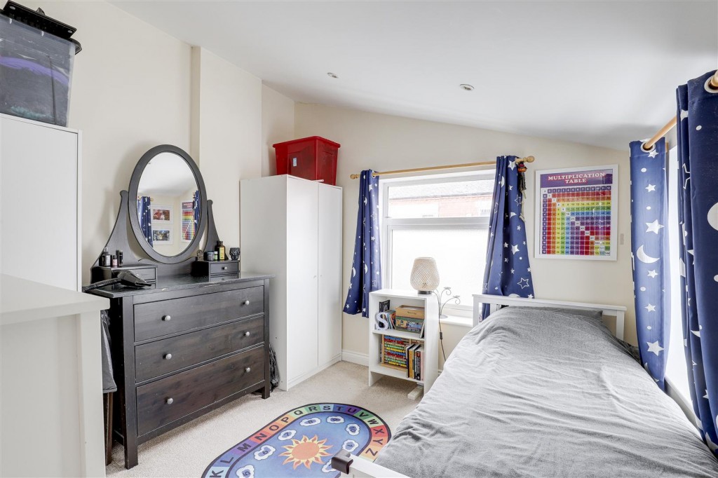 Titchfield Terrace, Hucknall, Nottinghamshire, NG15 7HL