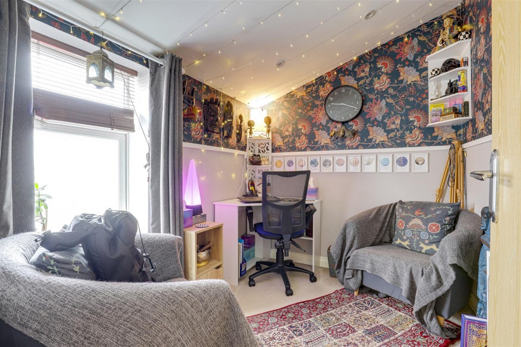 Titchfield Terrace, Hucknall, Nottinghamshire, NG15 7HL