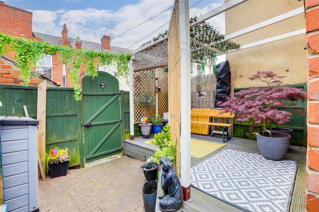 Titchfield Terrace, Hucknall, Nottinghamshire, NG15 7HL