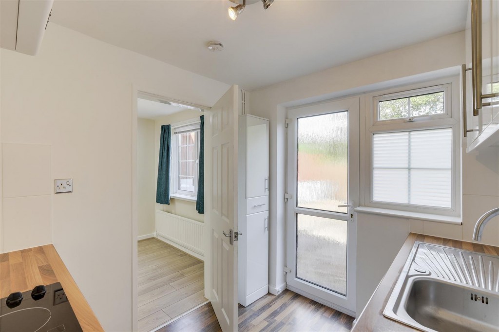 Dellwood Close, Carlton, Nottingham, NG4 3SL