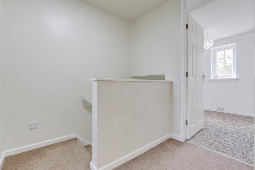 Dellwood Close, Carlton, Nottingham, NG4 3SL
