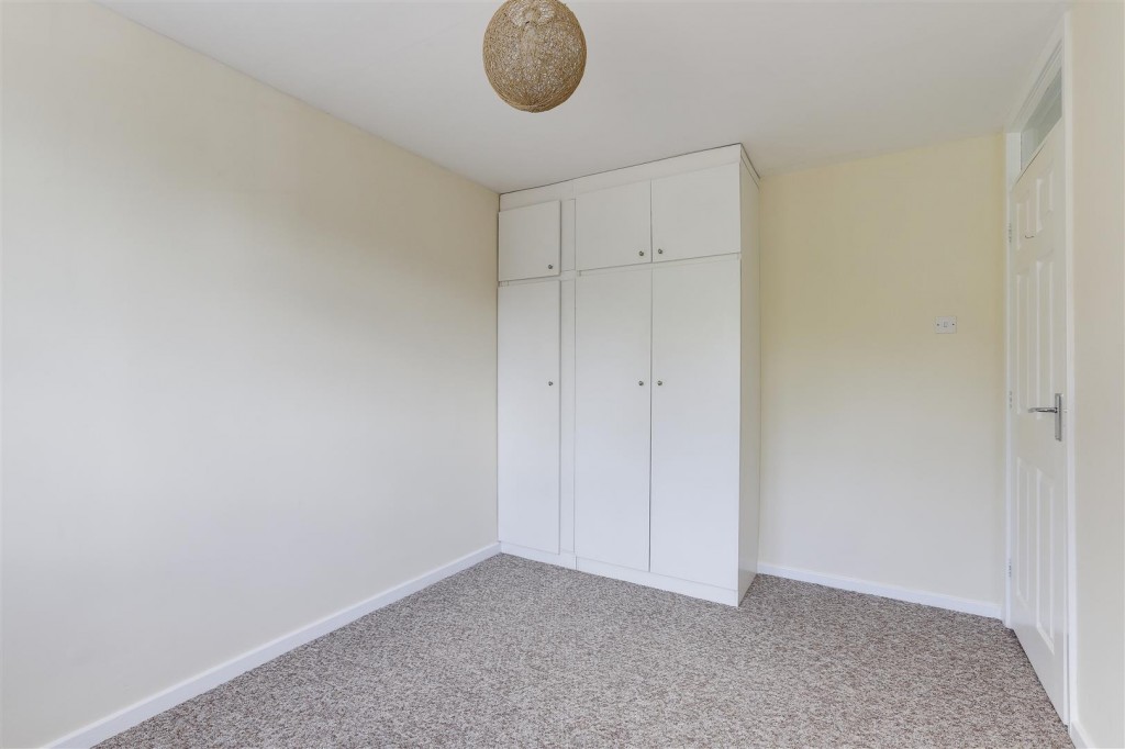 Dellwood Close, Carlton, Nottingham, NG4 3SL