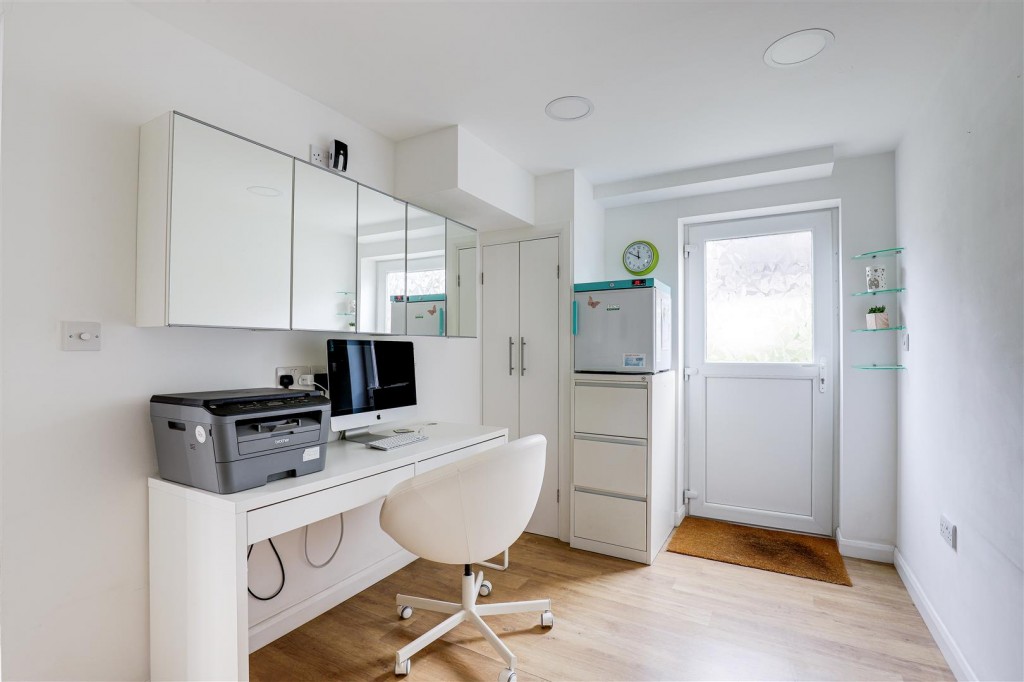Marshall Road, Mapperley, Nottinghamshire, NG3 6HS