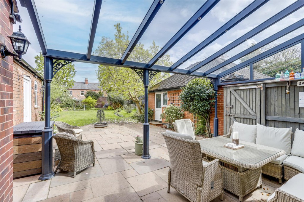 Trowell Grove, Long Eaton, Derbyshire, NG10 4AZ