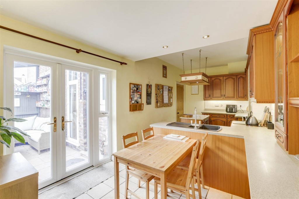 Trowell Grove, Long Eaton, Derbyshire, NG10 4AZ