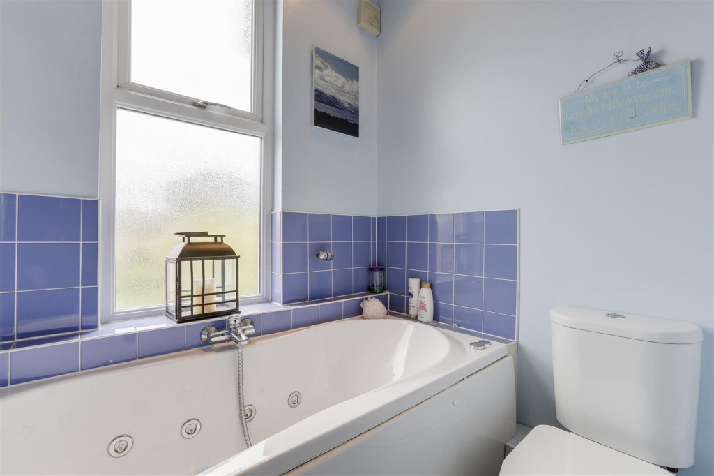Trowell Grove, Long Eaton, Derbyshire, NG10 4AZ