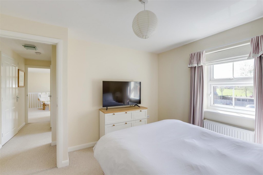 Red Kite Close, Hucknall, Nottinghamshire, NG15 8HE