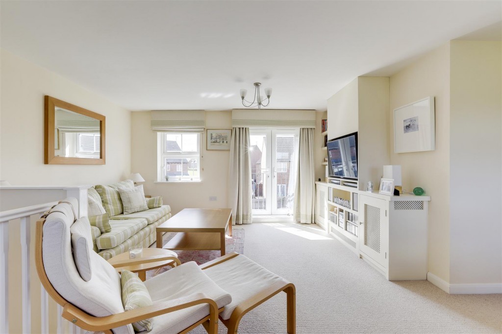 Red Kite Close, Hucknall, Nottinghamshire, NG15 8HE