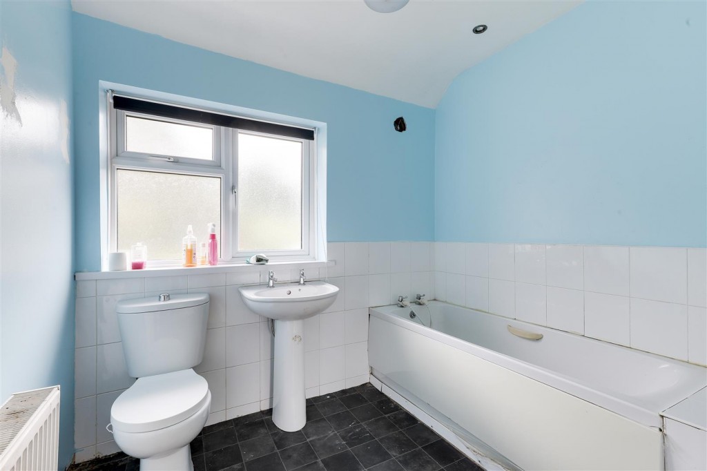 Carnwood Road, Bestwood, Nottinghamshire, NG5 5HW