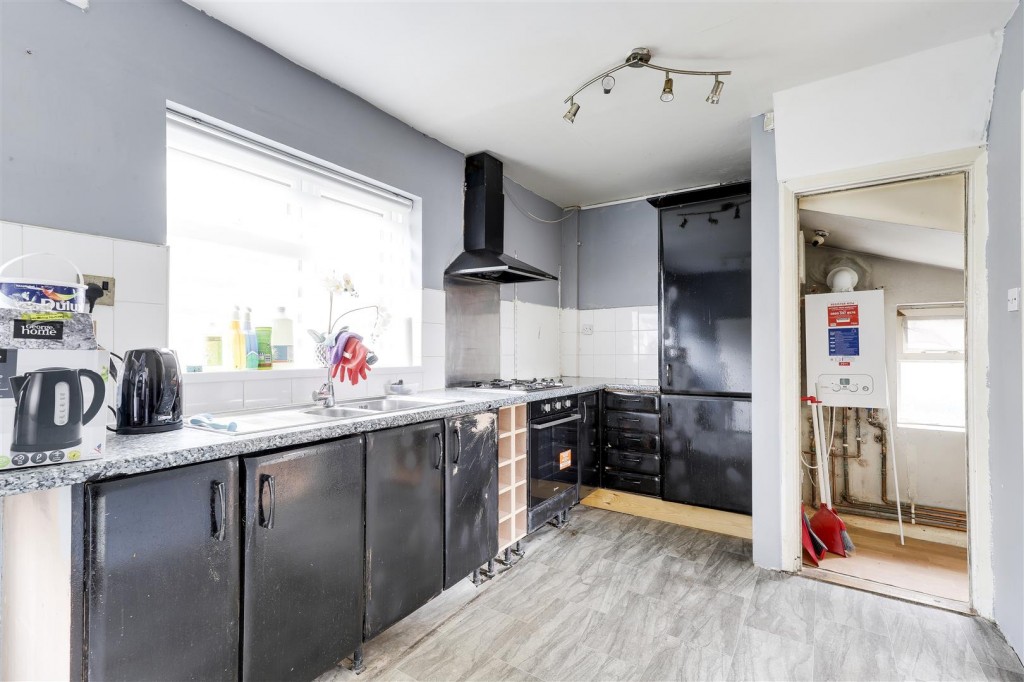 Carnwood Road, Bestwood, Nottinghamshire, NG5 5HW
