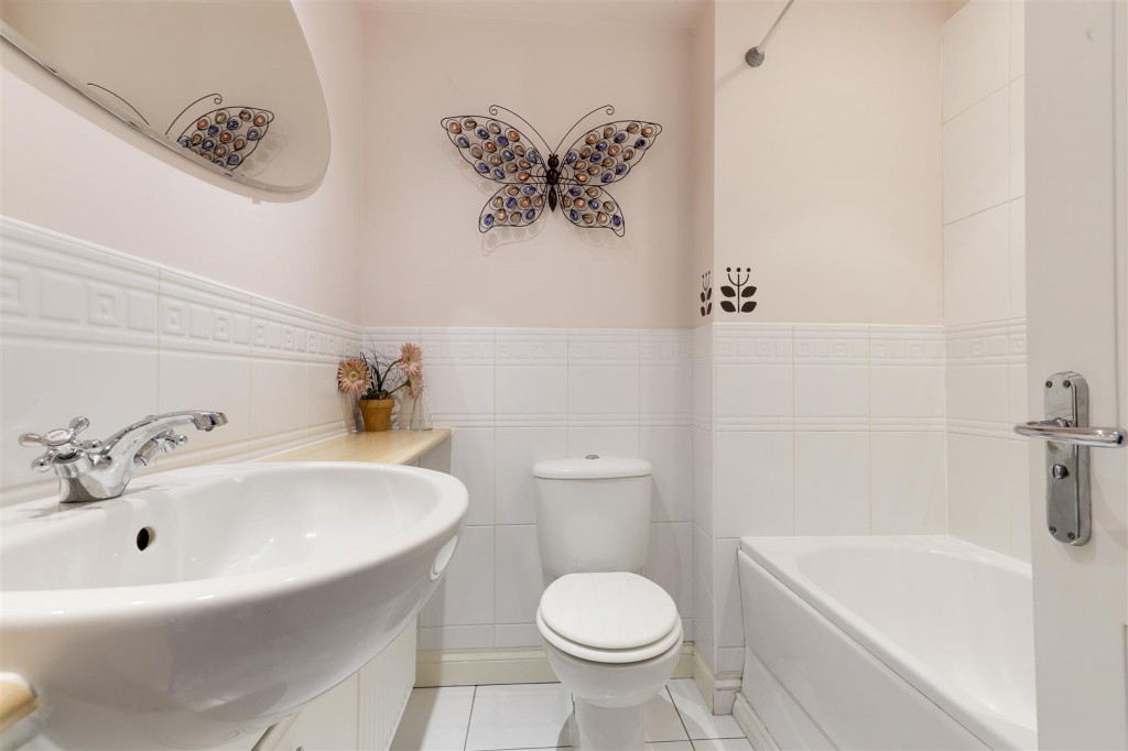 Worthy Row, Bestwoood, Nottinghamshire, NG5 5XD