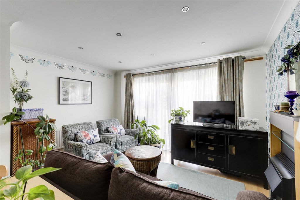 Worthy Row, Bestwoood, Nottinghamshire, NG5 5XD