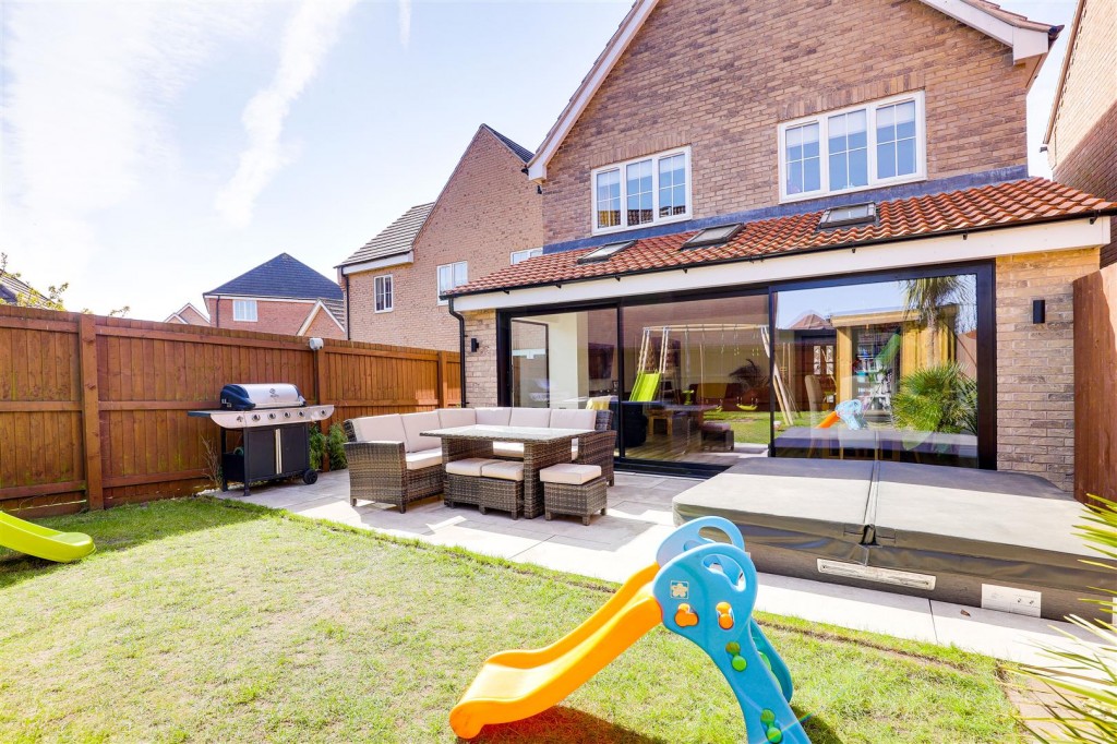 Clovelly Drive, Mapperley, Nottinghamshire, NG3 5NJ