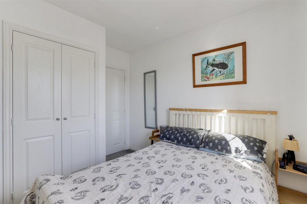Burberry Avenue, Hucknall, Nottinghamshire, NG15 7EZ