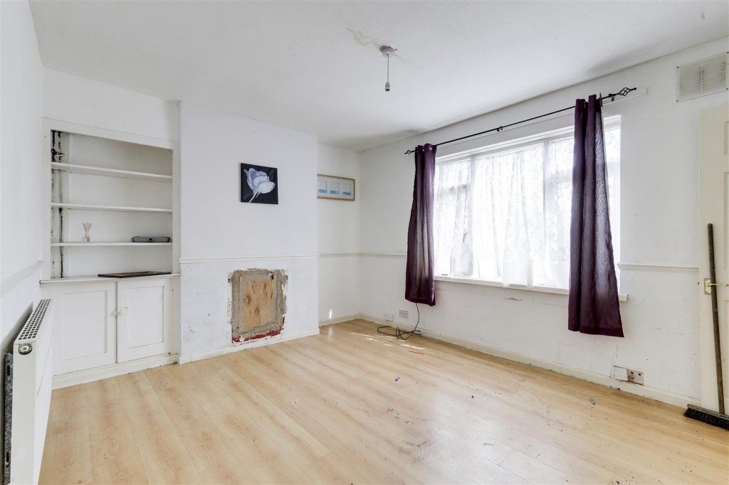 Winsford Close, Aspley, Nottinghamshire, NG8 5JR