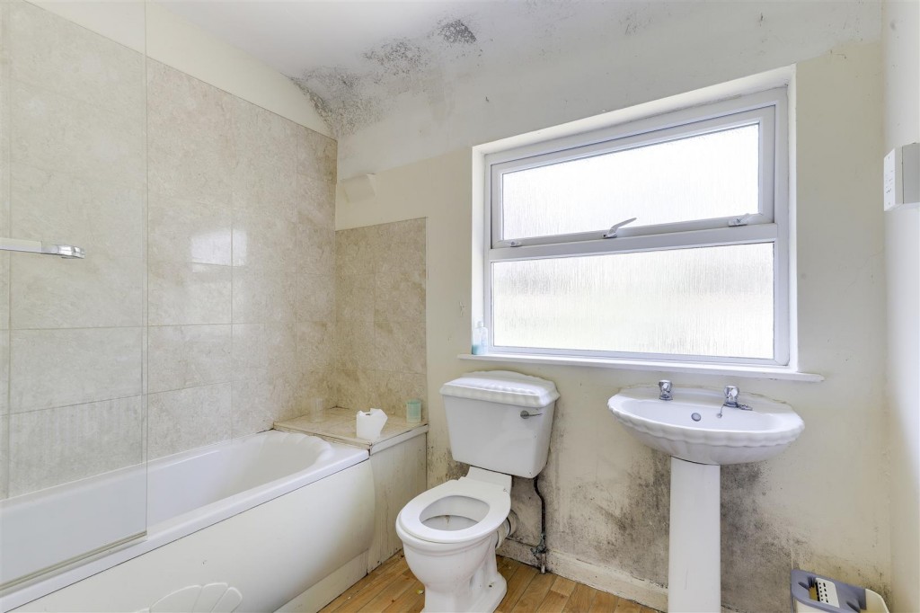 Winsford Close, Aspley, Nottinghamshire, NG8 5JR