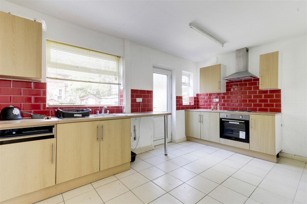 Winsford Close, Aspley, Nottinghamshire, NG8 5JR