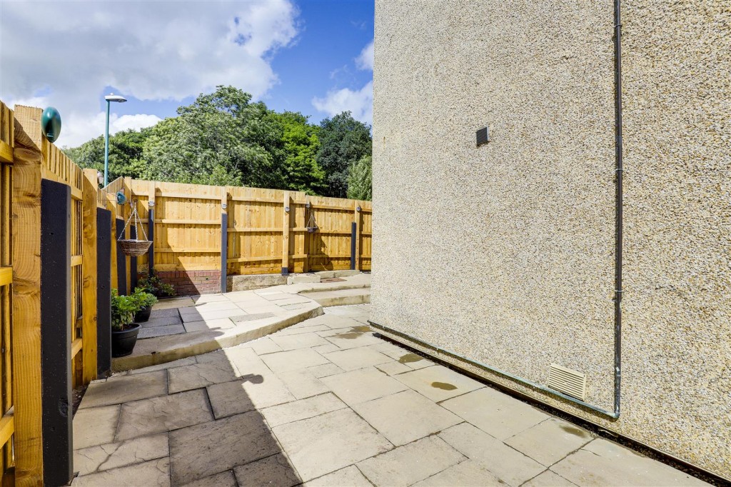 Thompson Gardens, Top Valley, Nottinghamshire, NG5 9JH