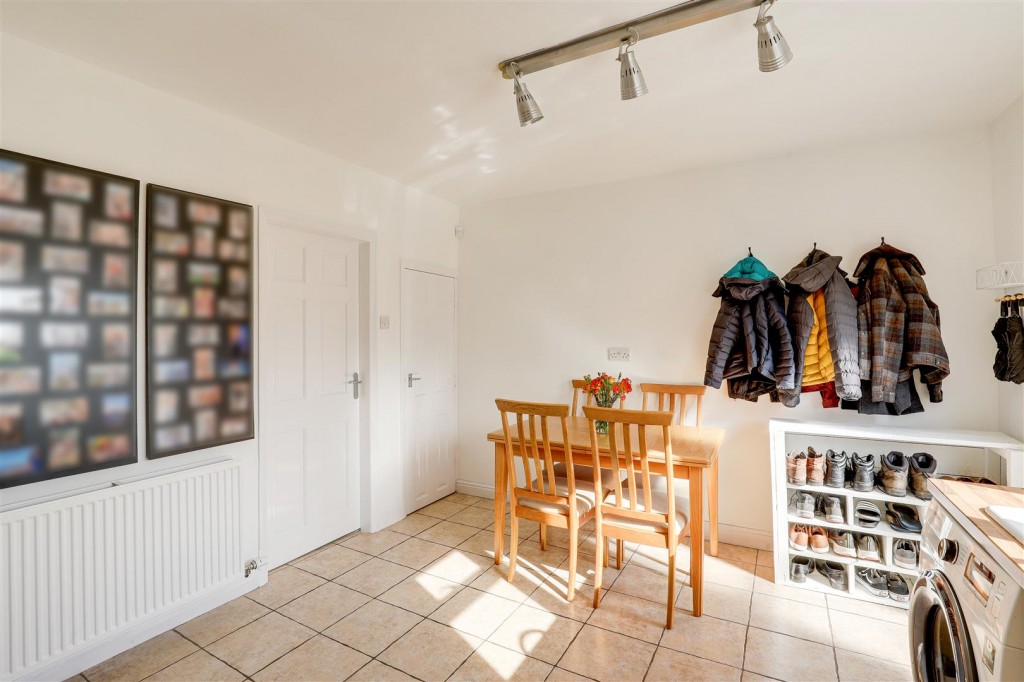 Victor Crescent, Sandiacre, Nottinghamshire, NG10 5JS